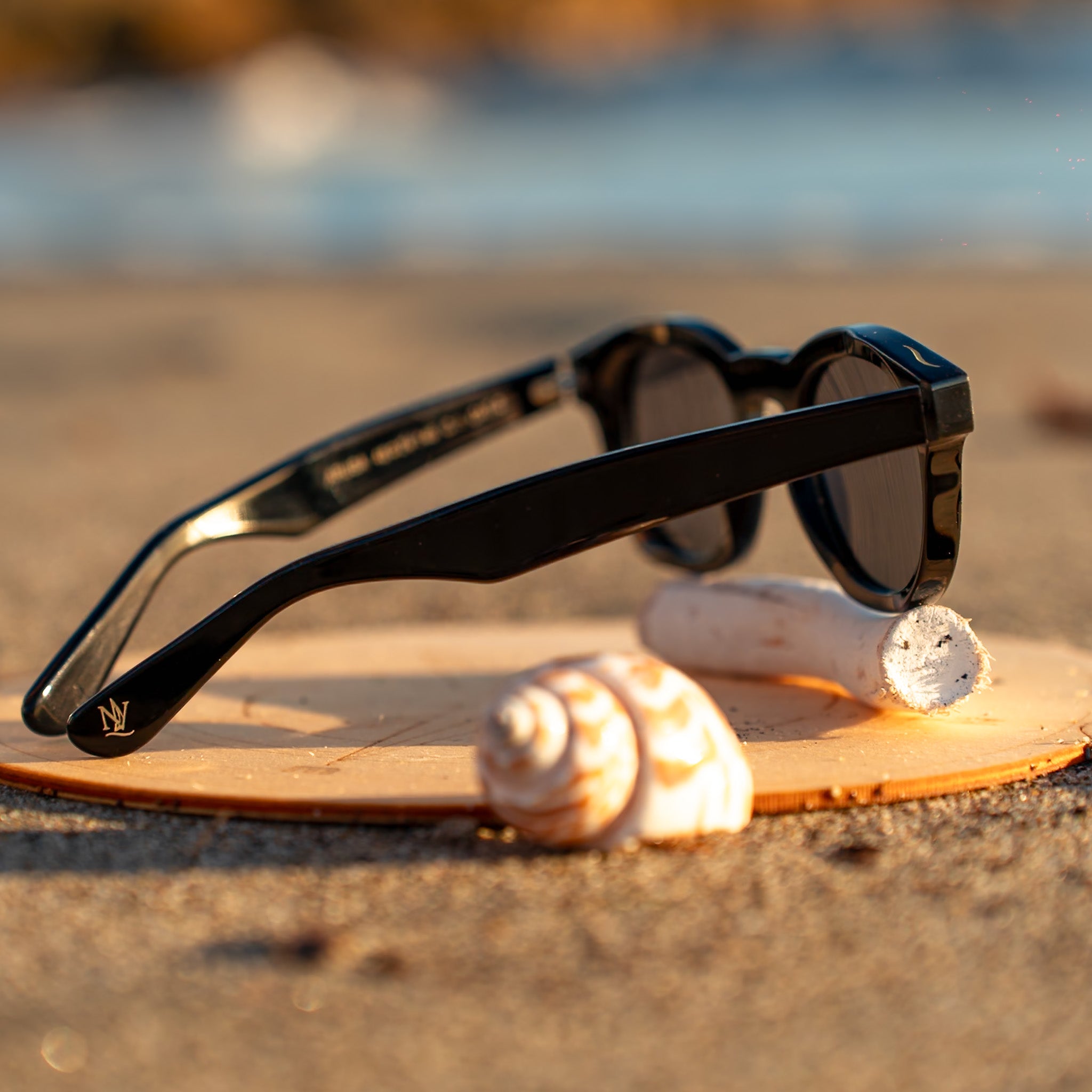 ARUBA - Textured Black